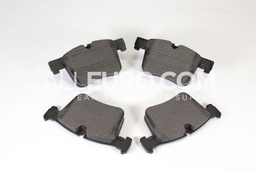 Textar Front Disc Brake Pad Set 34106859182